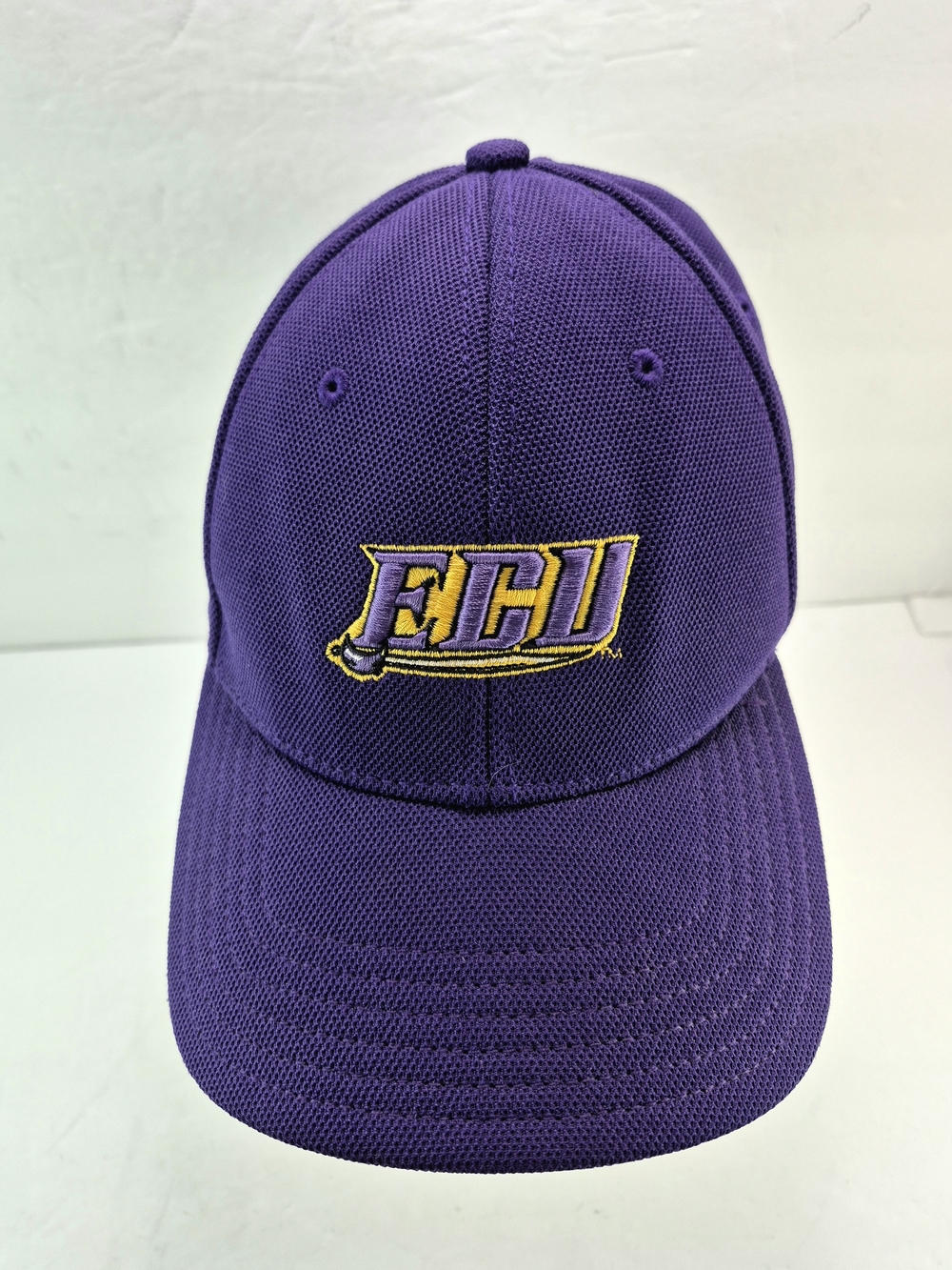 NWOT East Carolina University ECU Pirates Under Armour Purple Hat Cap Size L